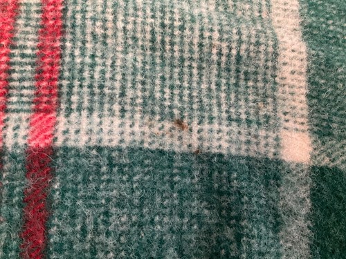 VTG Faribo PAK-A-ROBE Plaid Wool Blanket Throw Green Red Yellow Plaid - Picture 8 of 9
