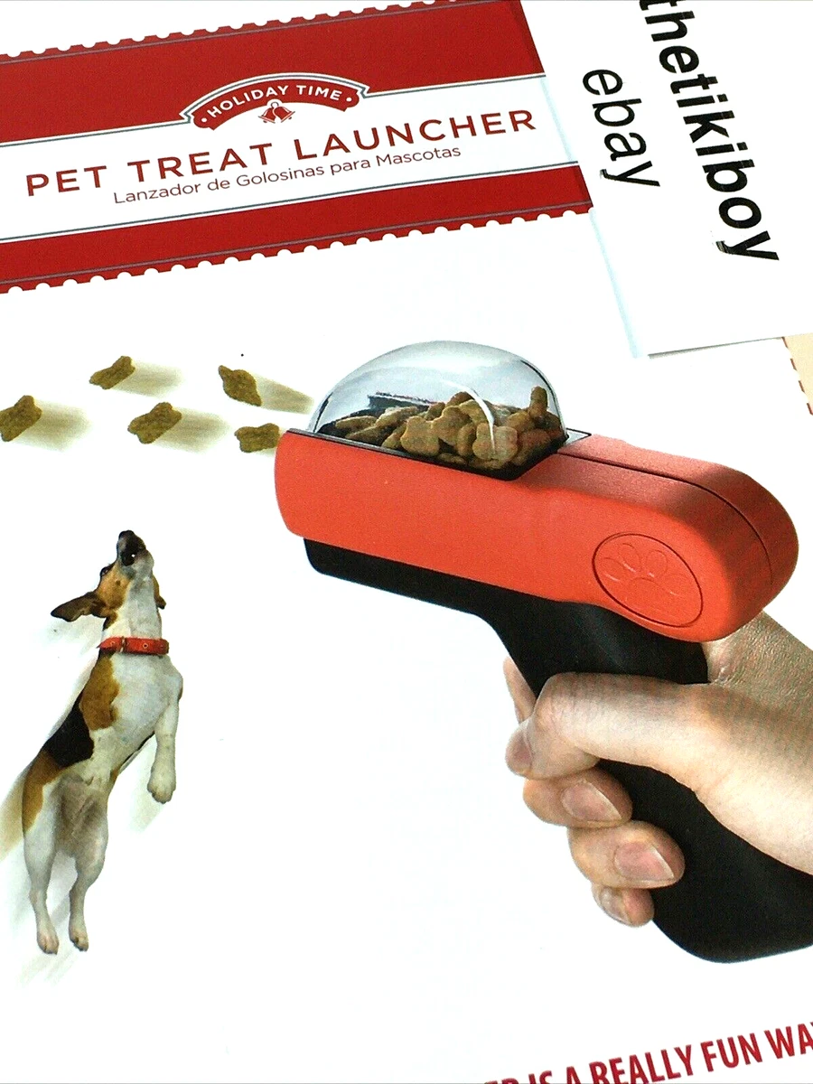 Pet TREAT LAUNCHER Dog Snack Red Gun Shoots Out Food Reward Training Tricks  NEW