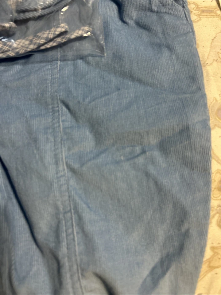 Mameluco Petit Ami para niños, sombrero azul pana nuevo con etiquetas 6 meses Foto 2 de 4