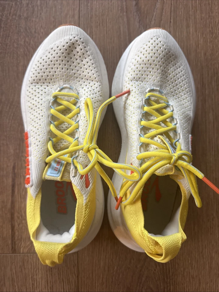 Zapato para correr Brooks Glycerin StealthFit 22 para mujer 10 Cyber/Vermillion/SeedPearl Foto 2 de 4