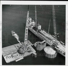 1970 Press Photo A ship docks on Lake Huron in Detroit - lra79457