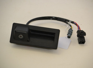 2018-2021 VOLKSWAGEN TIGUAN REAR VIEW BACK UP PARKING ASSIST CAMERA OEM