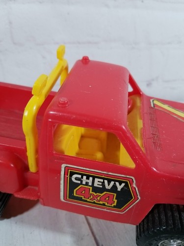 Processed Plastic Co, Red & Yellow Chevy 4X4 Pickup #9360 8.5" Long, No Bumper - Picture 3 of 12