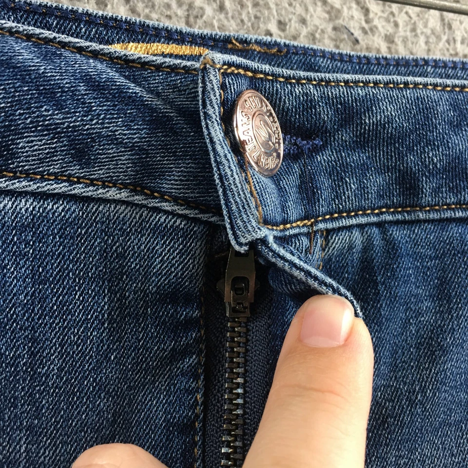 Seven7 Cut-Off Shorts Womens 16 Blue Denim Cotton Blend High Rise 5 Pockets Zip - Image 4 of 4