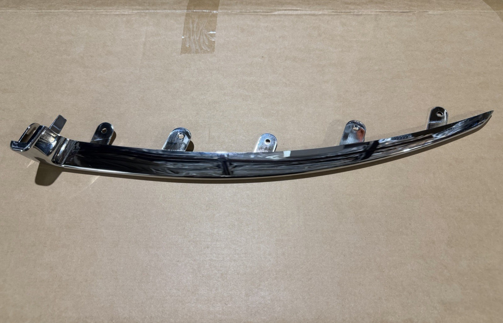 2018-2024 Rolls Royce Phantom Left Bumper Trim Molding Chrome Driver Side New