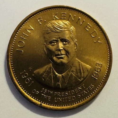 1968 FRANKLIN MINT U.S. President John F. Kennedy COLLECTOR COIN
