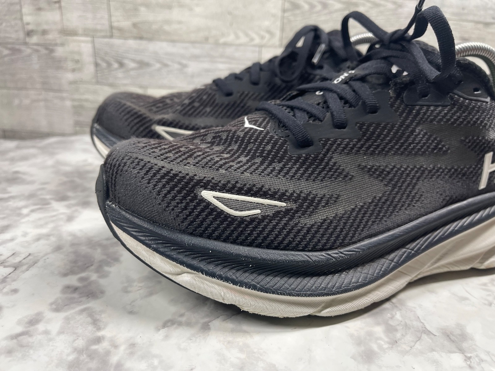 Hoka One One Clifton 10 Sneakers Women 9D Wide Running Shoes Black Trainers thumbnail 7