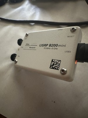 Ettus USRP B200 Mini SDR 70MHz–6GHz USB 3.0 Tested | eBay