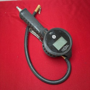Titan Tools 19357 Digital Tire Inflator