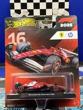HOT WHEELS PREMIUM F1 2025 SCUDERIA FERRARI HP 16
