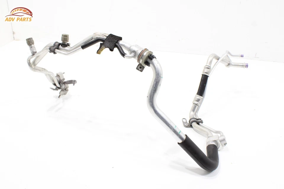 Jaguar XE 2017-2020 2,0 L AC AIRE ACONDICIONADO MANGUERA DE SUCCIÓN TUBO OEM Foto 2 de 4