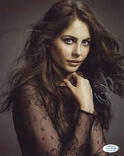 Willa Holland Arrow Autographed Signed 8x10 Photo ACOA