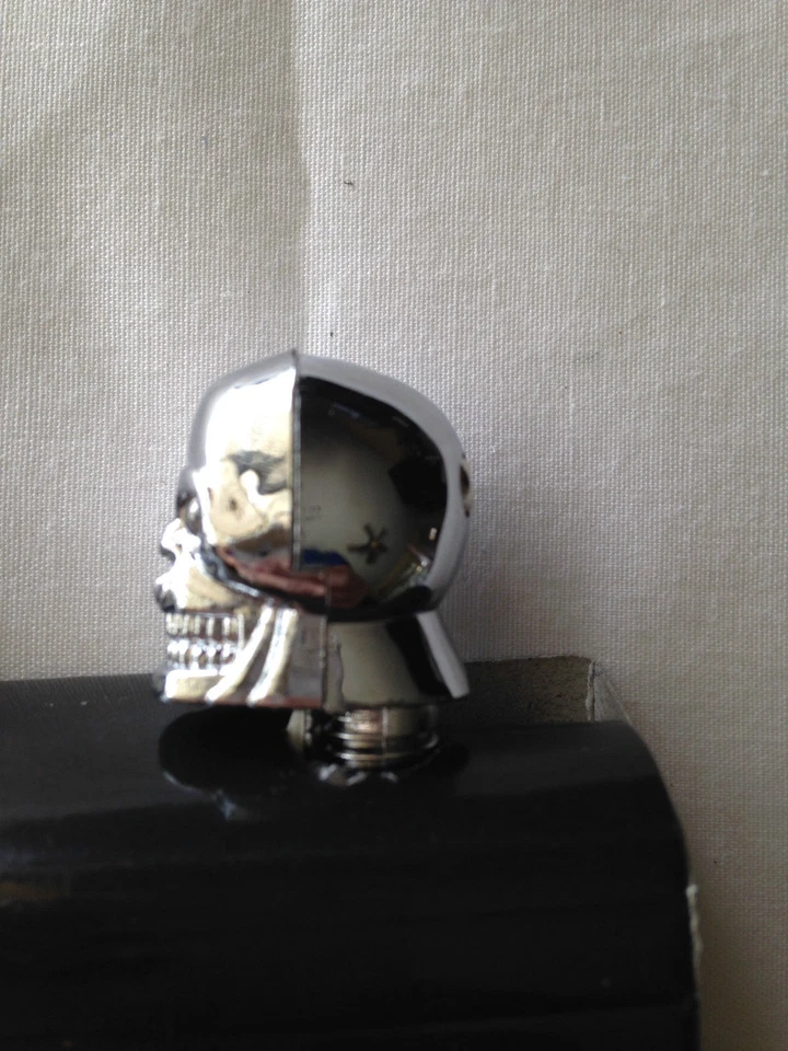 Calavera 2x Cromo Universal Parabrisas Lavadora Jet Spray Boquilla Blanco se adapta a Chrysler Foto 2 de 4