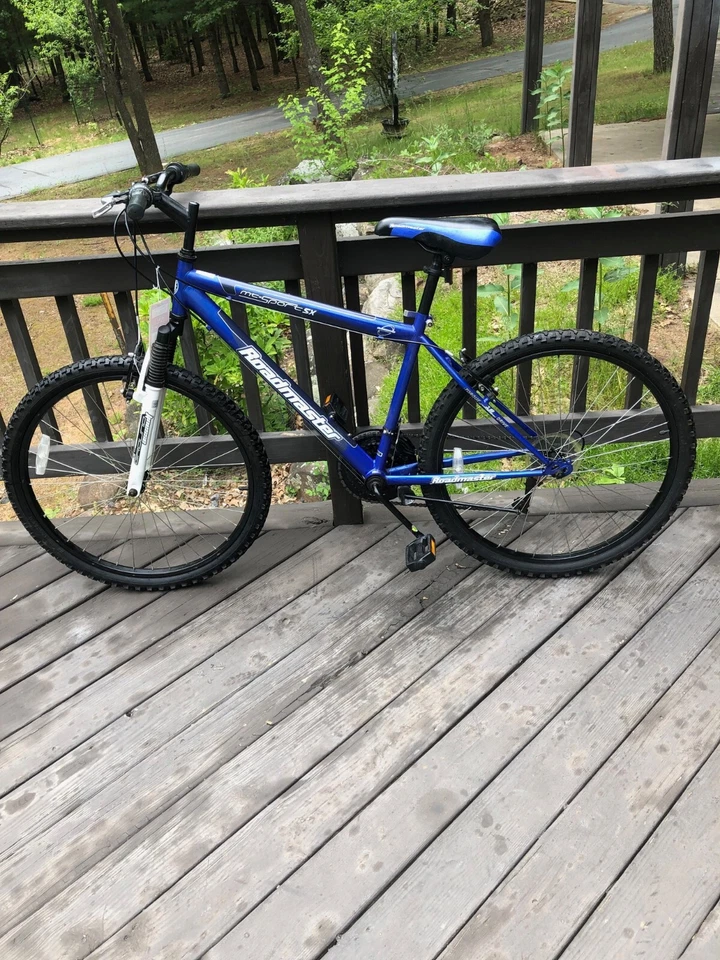 ROADMASTER MT SPORT SX 26-inch Wheel,18-Inch Frame Mountain Bike - Image 2 of 4