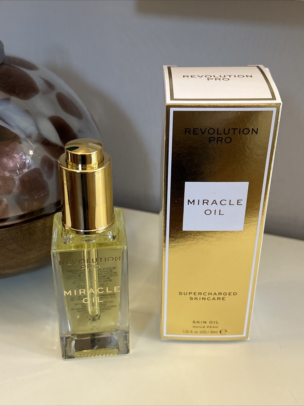 Revolution Pro, Miracle Oil, Nourishing and Plumping Face Oil, Smoothing 30ml