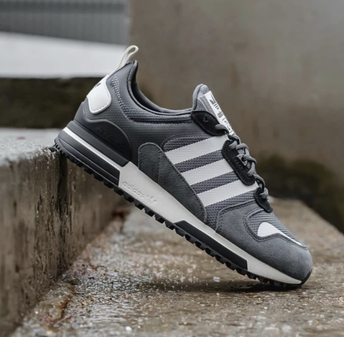 Adidas ZX 700 HD Men's Athletic Shoes Gray Black Footwear Sneakers