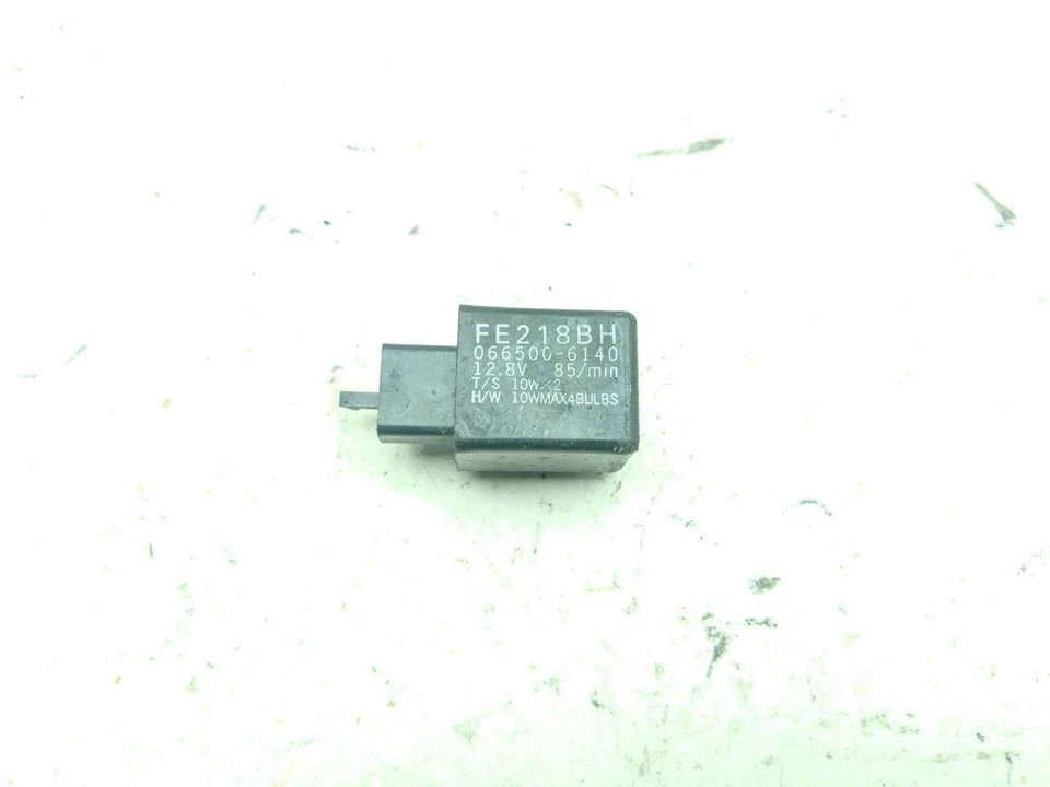 Relé 08 Kawasaki Ninja ZX10R ZX10 066500-6140 Foto 2 de 4