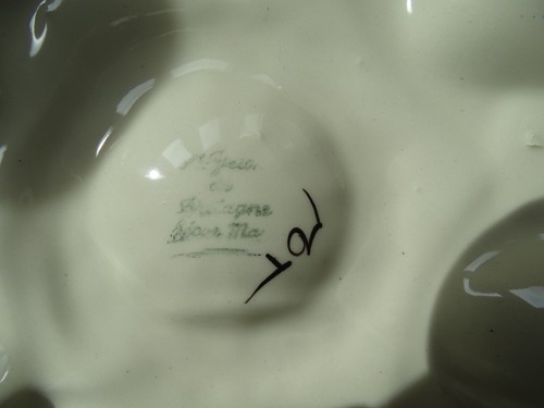 TWO PLATES OYSTER SHELLS MAJOLICA BRETON FRANCE SAINT JEAN DE BRETAGNE - Picture 9 of 11