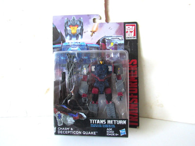 Transformers CHASM & Decepticon QUAKE Action Figure Titans Return