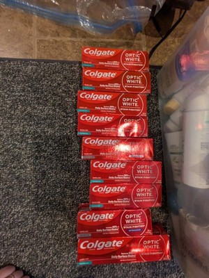 Lot Of 9 Colgate Optic White Stainfighter w/Baking Soda Clean Mint Paste 4.2 oz