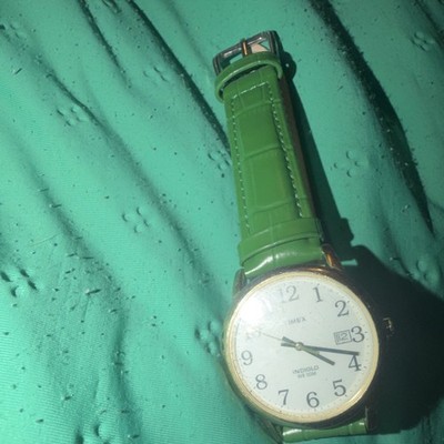 Timex Wristwatch Green Leather Band Quartz Indiglo Water-Resistant Gold Case