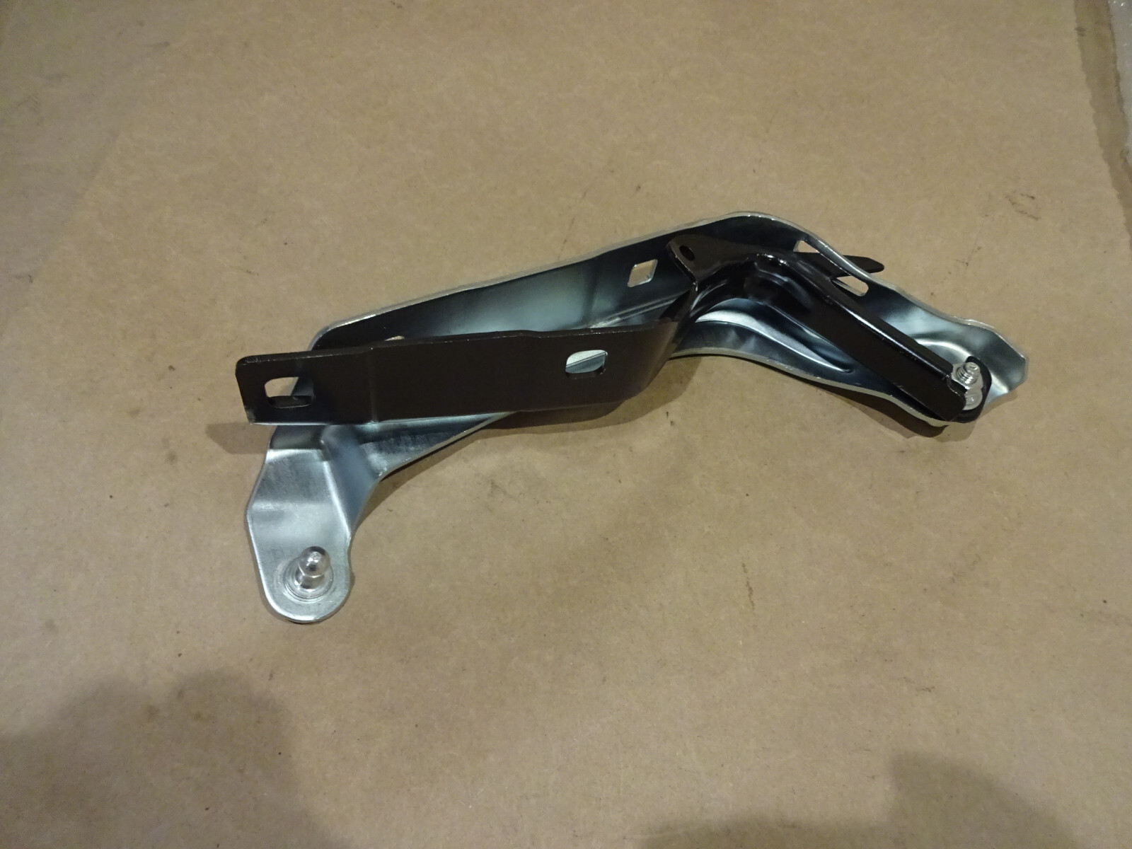 Maserati Ghibli, Quattroporte - Front Lid LH Hinge (NEW) - P/N 670001873