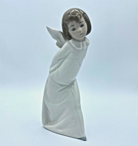 Lladro Curious Angel Figurine 4960 Porcelain Girl with Wings - Retired Spain