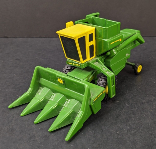 Ertl Farm Toy John Deere 95 Combine 1/64 Diecast and Pastic - Picture 3 of 8