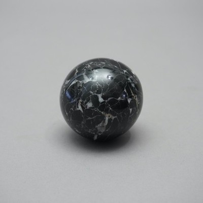 Stone ball healing stone black white Ø 63 mm chrysanthemum stone moonstone 1.aio011