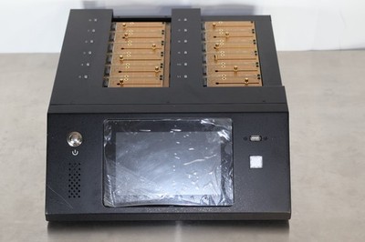 Kanguru KanguruClone 11 x M.2 NVMe SSD Pro High-Speed Duplicator KCLONE-11NVME