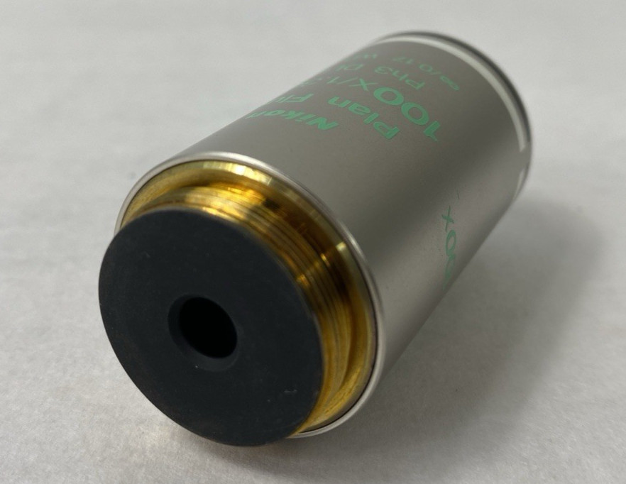 Nikon Plan Fluor 100X 1.30 Oil Ph3 DLL WD .20 Microscope Objective