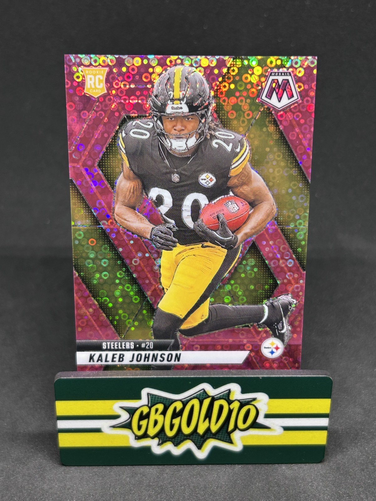 2025 Panini Mosaic Kaleb Johnson No Huddle Pink Prizm /20 RC