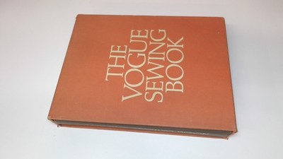 			The Vogue Sewing Book (Slipcase), Patricia Perry (Ed.), Doubleday		