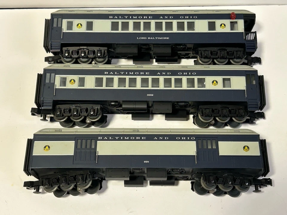 Set of 3 Rail King B &O Madison Cars 30-4150 A B & C in Original Box. TESTED - Image 2 of 4