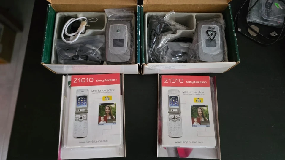 Sony Ericsson Z1010 - 32 MB - Plateado (Desbloqueado caja abierta juego completo ¡muy raro! Foto 4 de 4