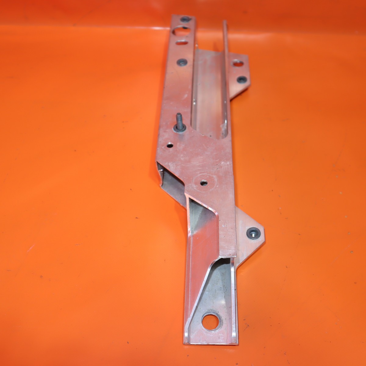 ASTON MARTIN DB11 BRACKET HD HINGE MOUNT RIGHT 2019 2020 2021 HY53-16A681-AC