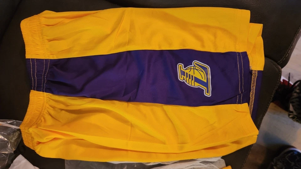 Child’s Basketball Lakers # 24 Bryant Set, Shirt, Shorts And Socks. New, Sz 10 - Image 4 of 4