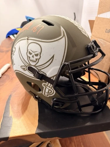 Rob Gronkowski Signed  Tampa Bay Buccaneers i Helmet