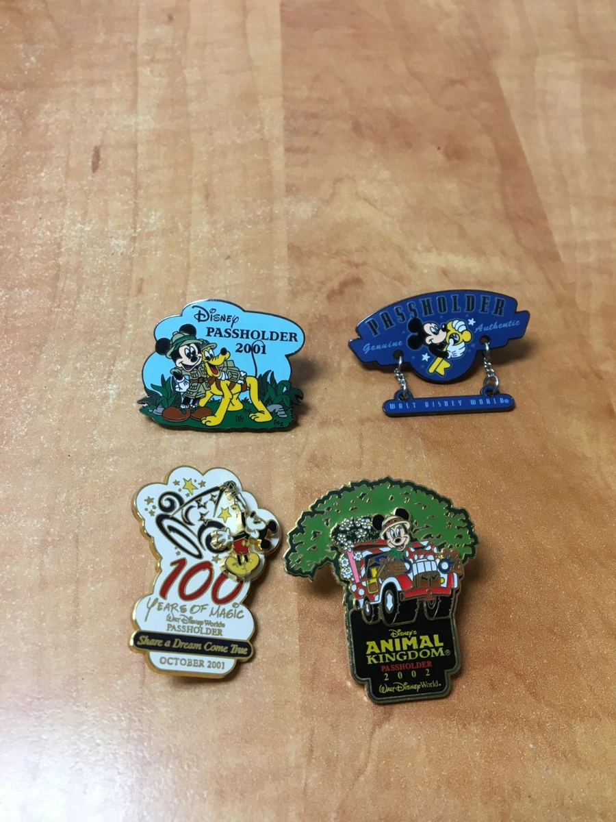 Mickey Mouse 2002 Walt Disney World Patches & Pins (1968-Now) for
