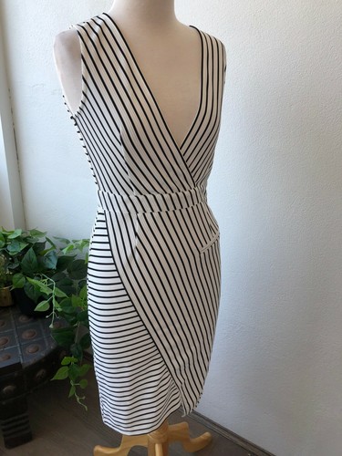 Maxim Black & White Stripe V Neck Sleeveless Pencil Dress Size Small New W Tags - Picture 4 of 13