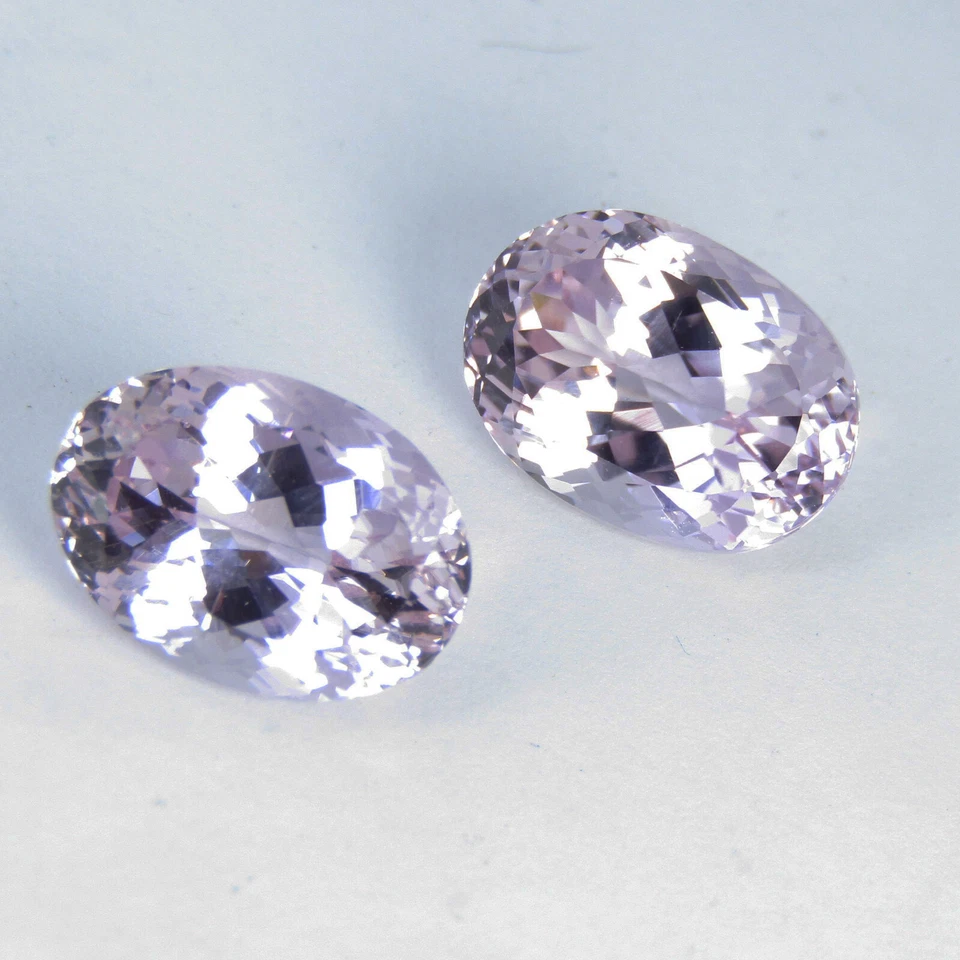 15.46Cts Amazing Natural Pink Color Kunzite 14x10mm Oval Shape Matching Pair - Image 2 of 4
