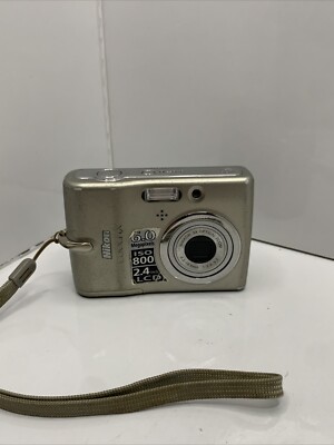 Nikon COOLPIX L11 6.0 MP Digital Camera 3x Optical Zoom 2.4