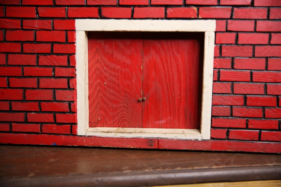 Antique Toy Barn Wood farm Tractor folk art American Country doll house vintage - Image 4 of 4