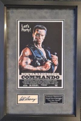 COMMANDO Arnold Schwarzenegger signiert & gerahmt Display RACC TRUST + COA