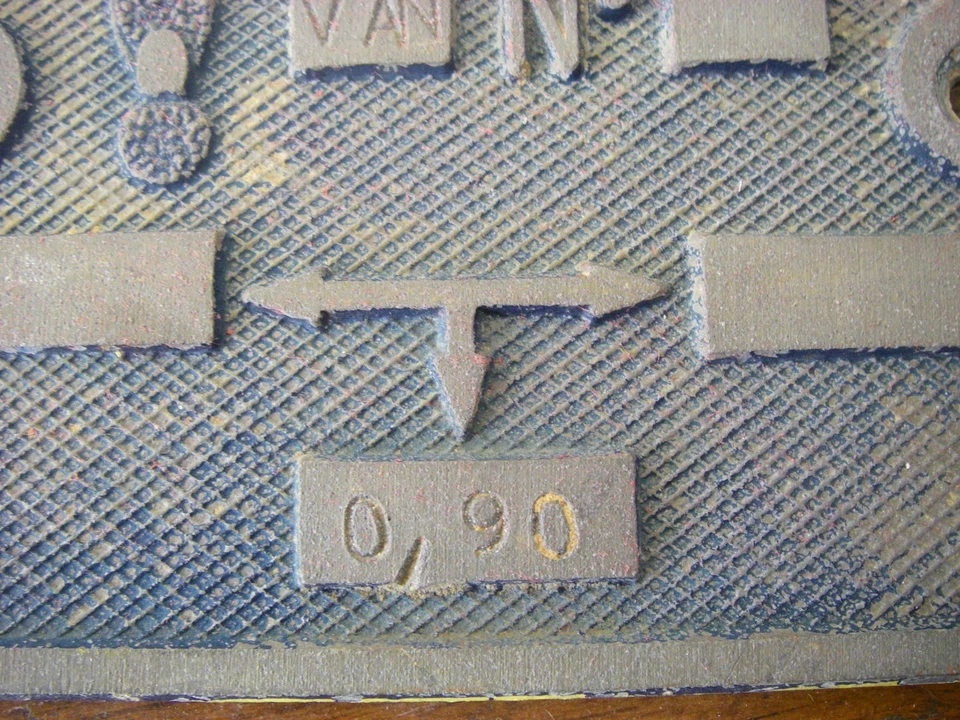 réformé plaque de signalisation rectangulaire affleurant gaz GDF en fonte d'alu - Photo 3/4