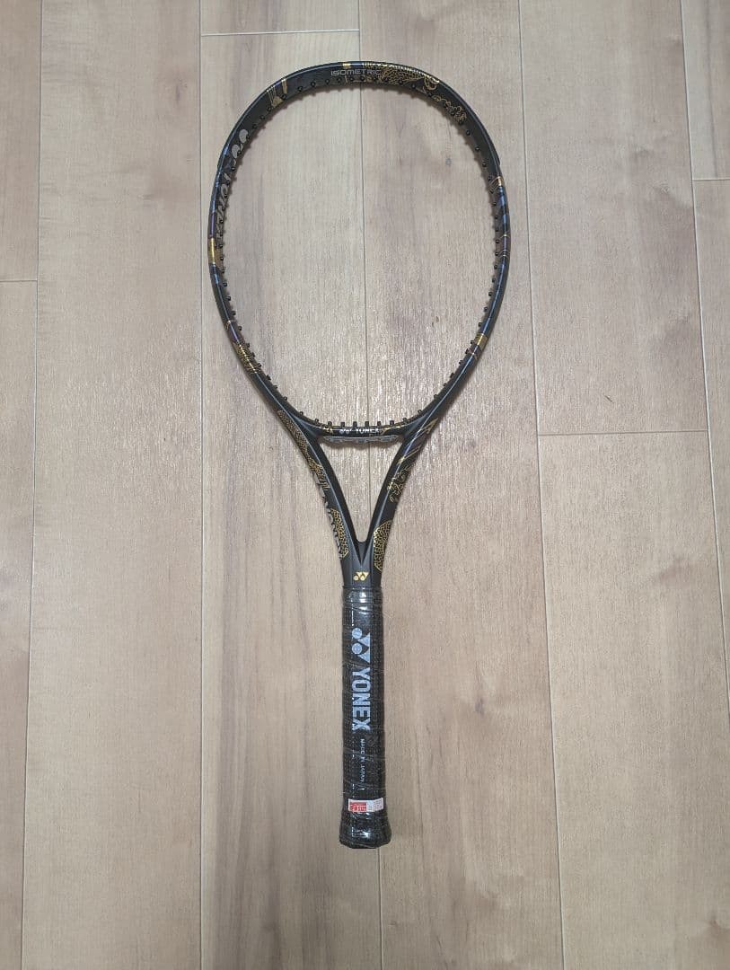 YONEX EZONE100グリップ2 塗装かけ、スリ跡あり ヨネックス イーゾーン