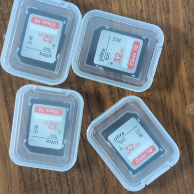 4-Pack Ultra 32GB SDHC Memory Cards Class 10 High Speed Lot of 4 w/ Cases