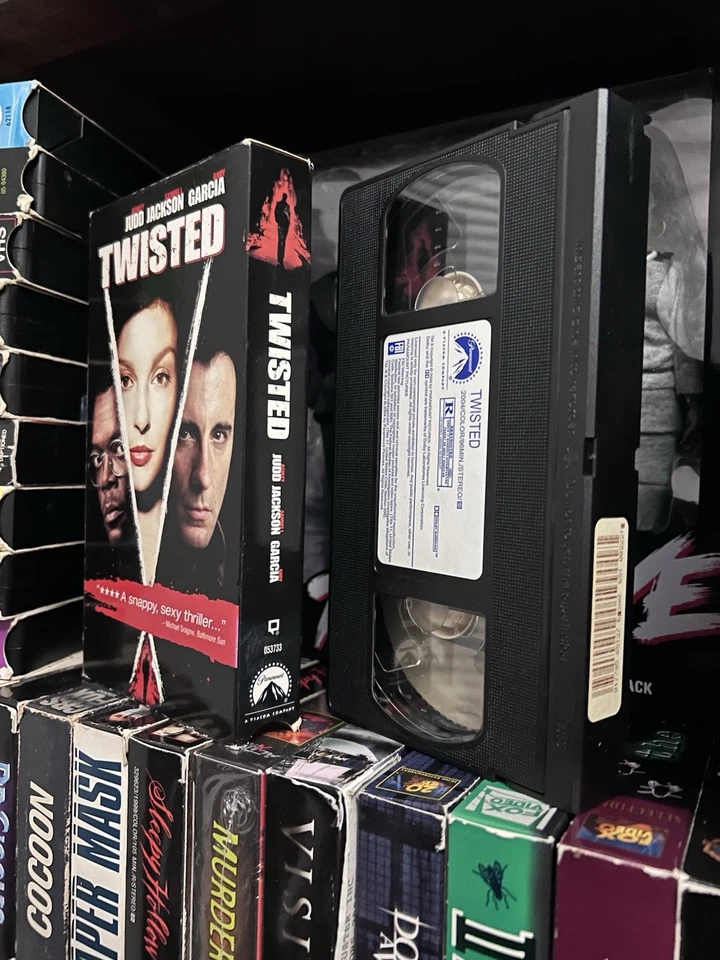 Twisted VHS Tape 2004 Late Release Low Print Thriller Suspense HTF OOP Video R - Image 3 of 4
