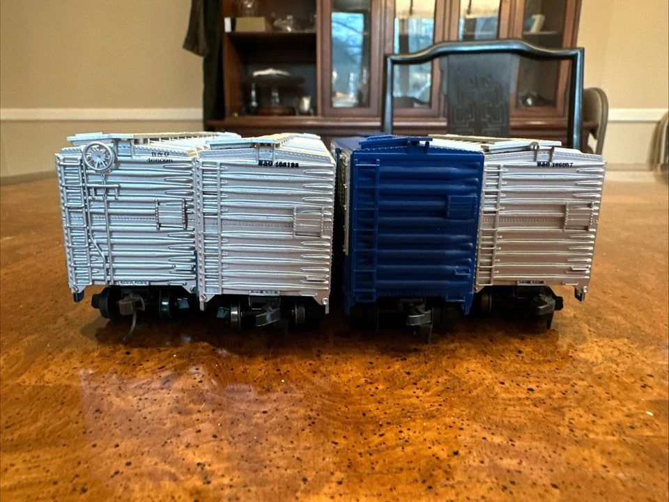 4 HO Scale Intermountain Baltimore & Ohio 40’ Sentinel Freight Box Cars Lot #11 - Image 3 of 4