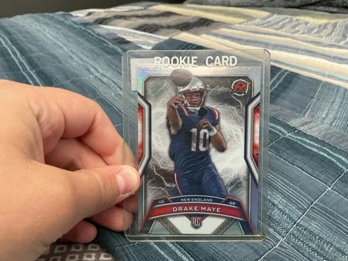 2024 Topps resurgence Drake Maye rookie refractor. AFC championship winner.